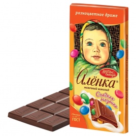 Шоколад Аленка с разноцветным драже 90 гр